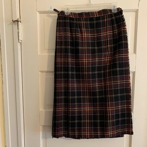 Irish wool midi kilt, size 8